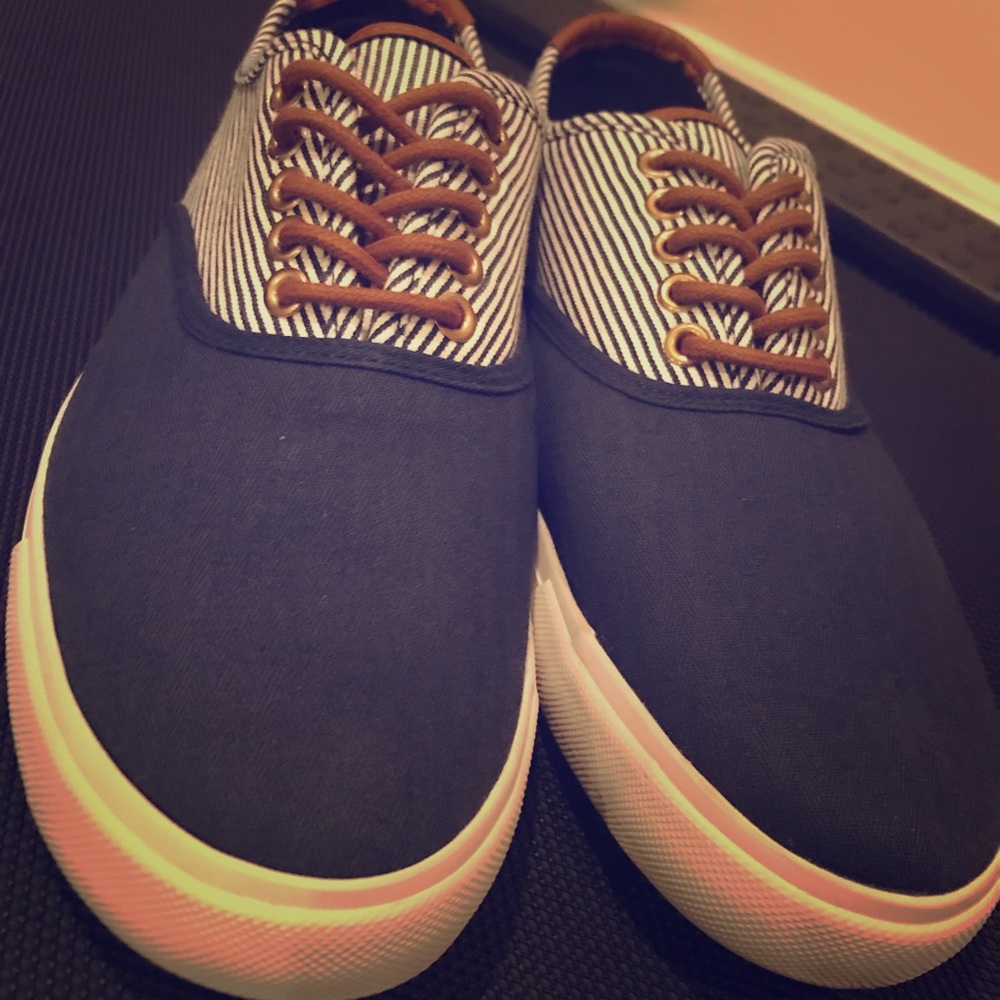 ASOS Men’s Canvas Shoes